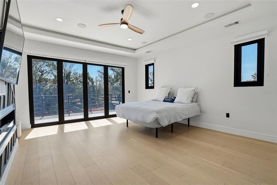 Furnished interior view inside a new home in , Tampa (Image 65).