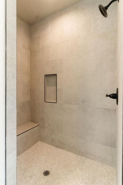 Spacious, unfurnished interior of a new home in , Smithville (Image 12).