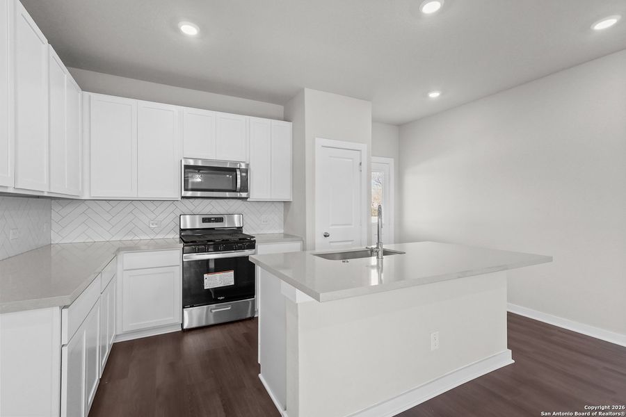 Furnished interior view inside a new home in Garden Grove, Schertz (Image 8).