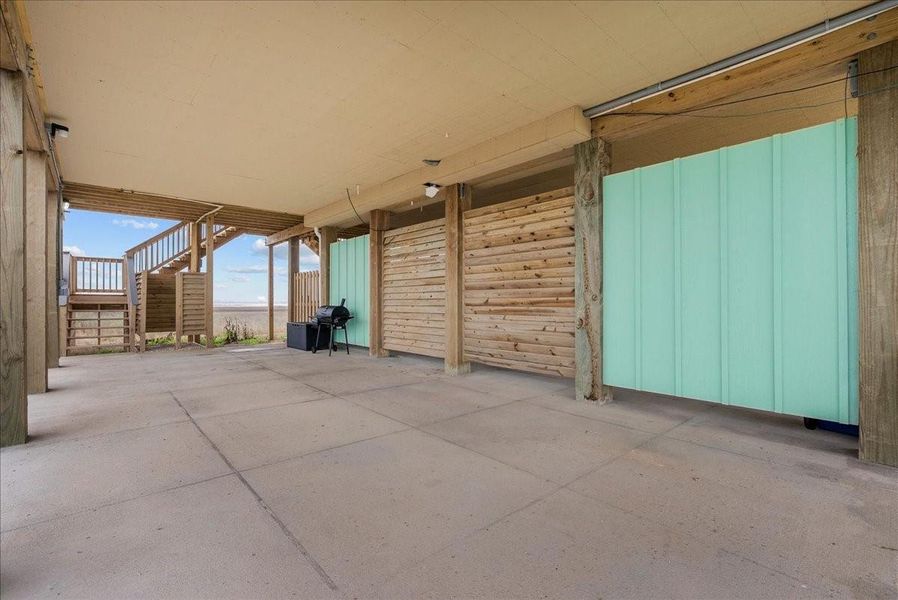 Shower downstairs and parking. Shower downstairs and parking.