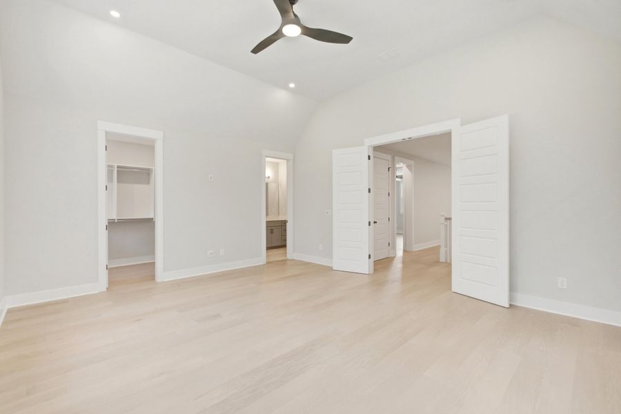 Spacious, unfurnished interior of a new home in , Johns Island (Image 56).