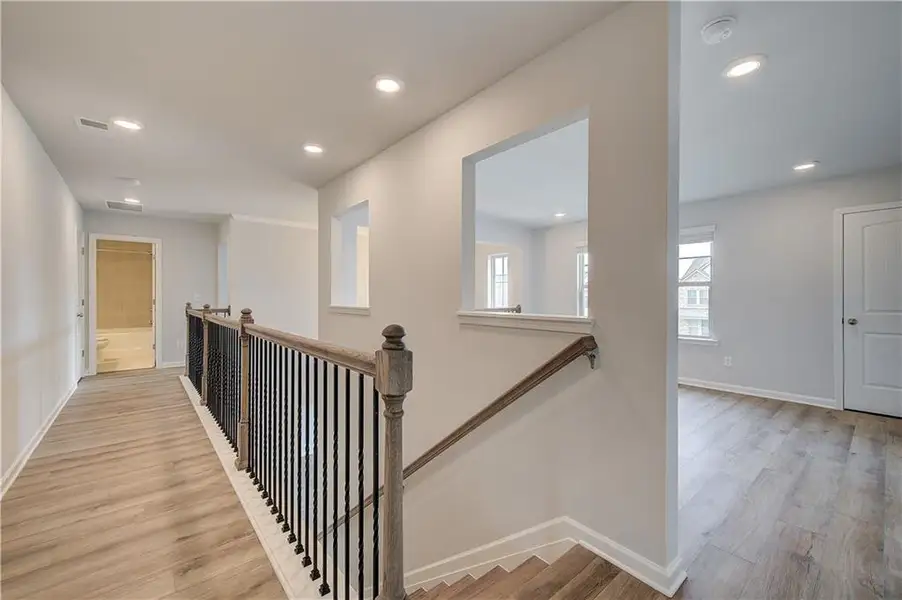 Spacious, unfurnished interior of a new home in Adagio, Dacula (Image 32).