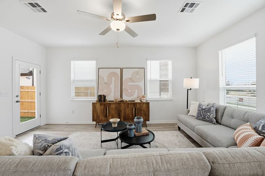 Furnished interior view inside a new home in Longview, Del Valle (Image 8).