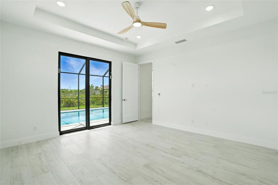 Spacious, unfurnished interior of a new home in , Port Charlotte (Image 44).