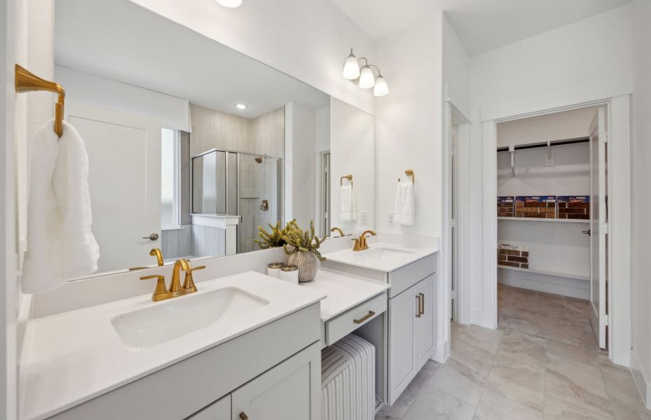 Furnished interior view inside a new home in Treeline, Justin (Image 17).