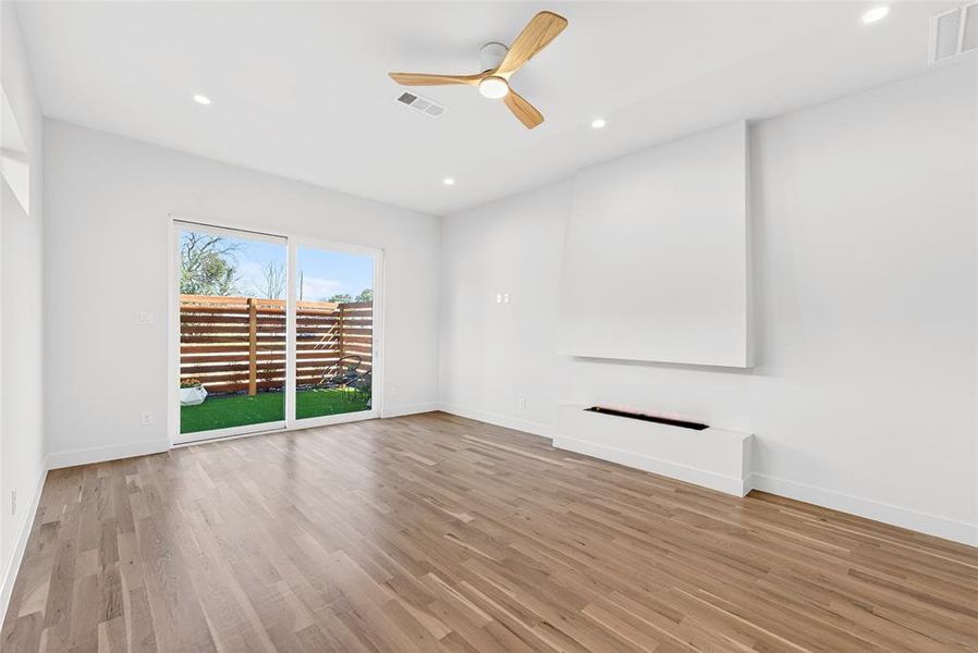 Spacious, unfurnished interior of a new home in , Dallas (Image 22).