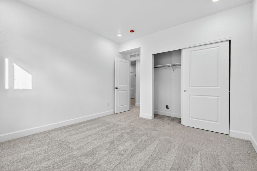 Spacious, unfurnished interior of a new home in Trailstone, Arvada (Image 30). Spacious, unfurnished interior of a new home in Trailstone, Arvada (Image 30).