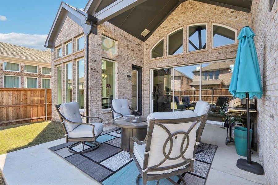 Exterior details and patio area of a home in , Northlake (Image 3).