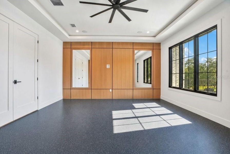 Spacious, unfurnished interior of a new home in , Windermere (Image 29).