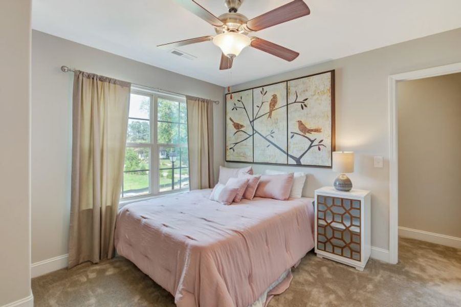 Representative furnished interior of a home built from the Hanover by Keystone Homes NC in Council Creek, Graham (Image 28).