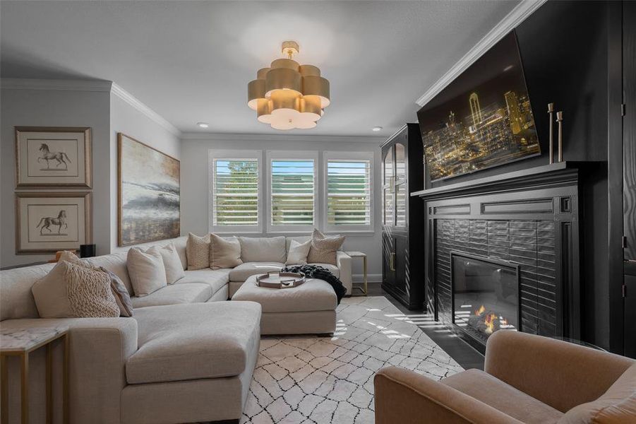 Furnished interior view inside a new home in , Allen (Image 10).