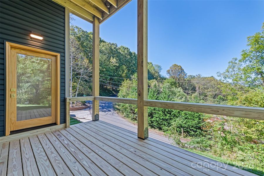 Sturdy 8" x 8" deck construction