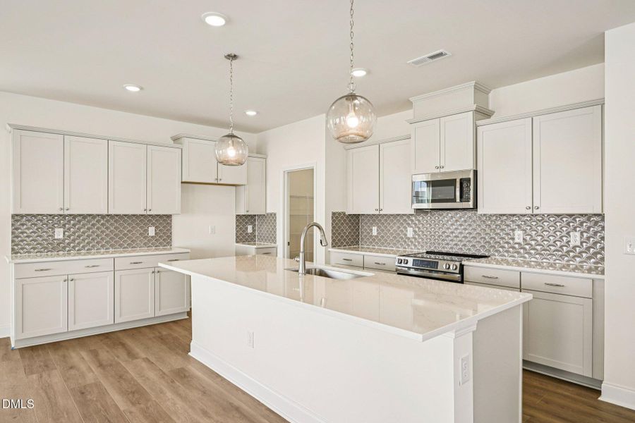 15-web-or-mls-Channel Drop Lp-S3001-015