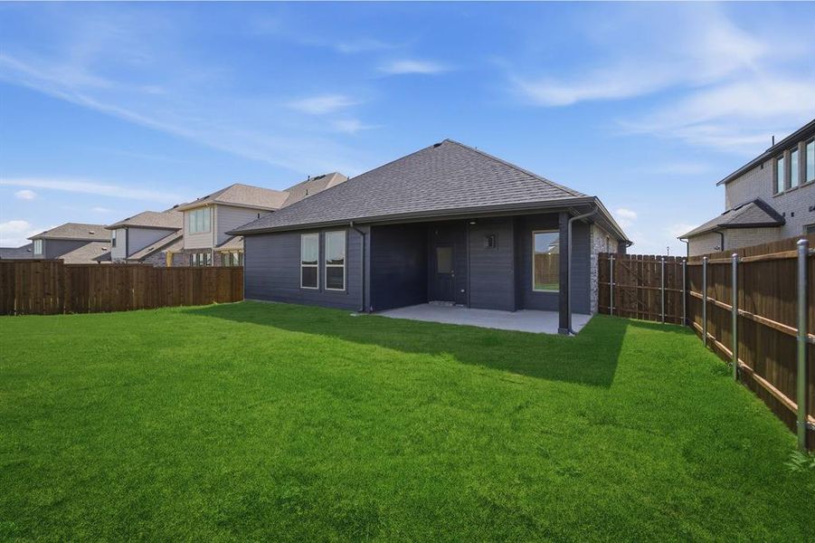 Exterior details and patio area of a home in Westridge, McKinney (Image 4).