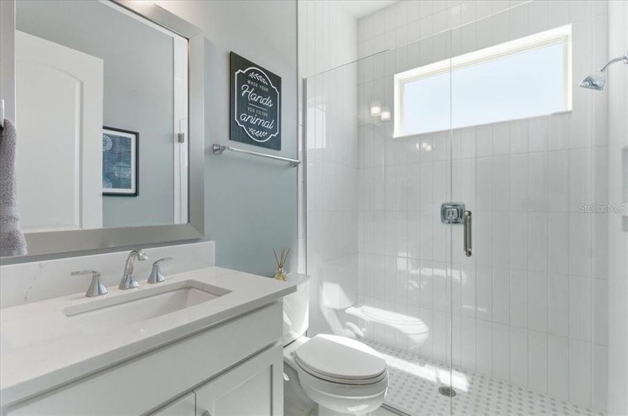 Furnished interior view inside a new home in , Orlando (Image 37).