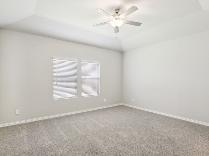 Spacious, unfurnished interior of a new home in Lakehaven - Premier Series, Farmersville (Image 29).