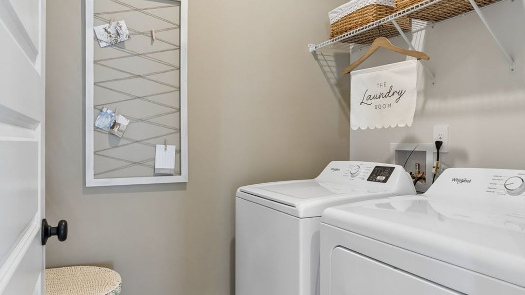 Representative interior finishes for a home built from the Cali by D.R. Horton in Reserve at Hickory Ridge, Columbia (Image 69). Representative interior finishes for a home built from the Cali by D.R. Horton in Reserve at Hickory Ridge, Columbia (Image 69).