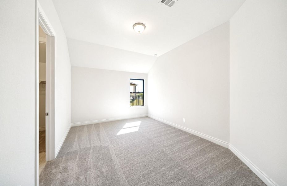 Spacious, unfurnished interior of a new home in Bridgeland 60′, Cypress (Image 28). Spacious, unfurnished interior of a new home in Bridgeland 60′, Cypress (Image 28).