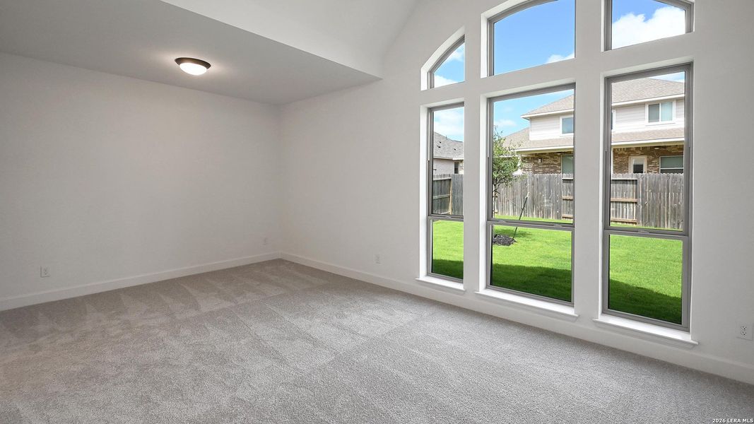 Spacious, unfurnished interior of a new home in Veramendi, New Braunfels (Image 26).