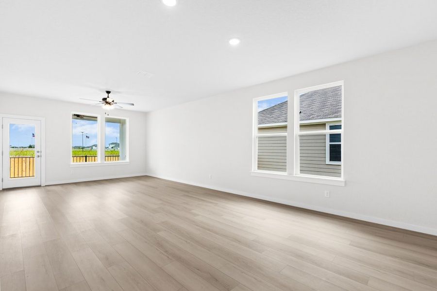 Spacious, unfurnished interior of a new home in Willowbrook, New Braunfels (Image 16). Spacious, unfurnished interior of a new home in Willowbrook, New Braunfels (Image 16).