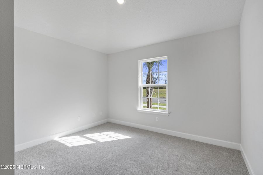 Spacious, unfurnished interior of a new home in , Green Cove Springs (Image 13).