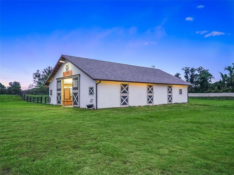 Exterior details and patio area of a home in , Ocala (Image 42).