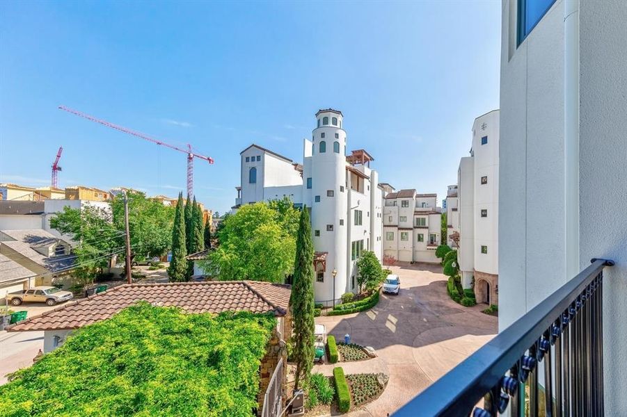 Image 12 of a home in Caceres. Image 12 of a home in Caceres.