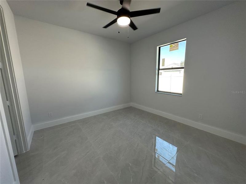 Spacious, unfurnished interior of a new home in , Cape Coral (Image 7).