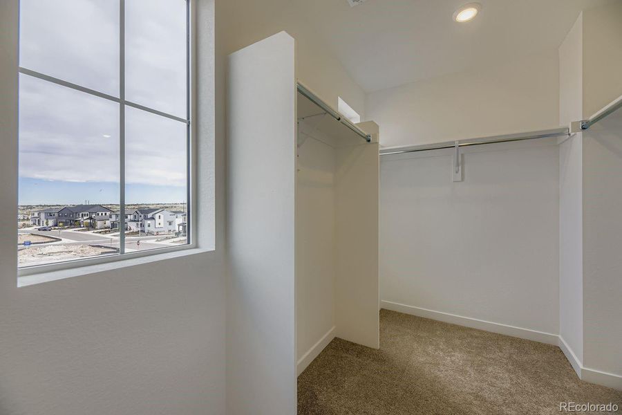 Spacious, unfurnished interior of a new home in Sterling Ranch: The Skyline Collection, Littleton (Image 11).