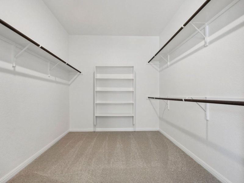 Spacious, unfurnished interior of a new home in Prairie Winds - Executive Collection, Hutto (Image 14).