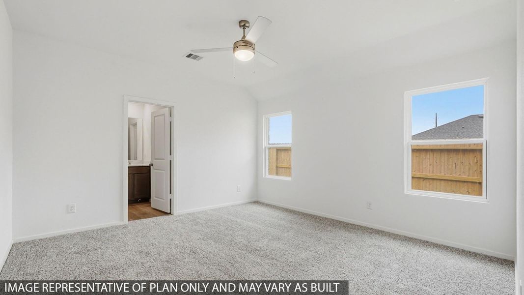 Spacious, unfurnished interior of a new home in Cypress Green, Tomball (Image 12).