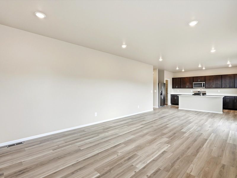 Spacious, unfurnished interior of a new home in Meridian Ranch, Peyton (Image 16).