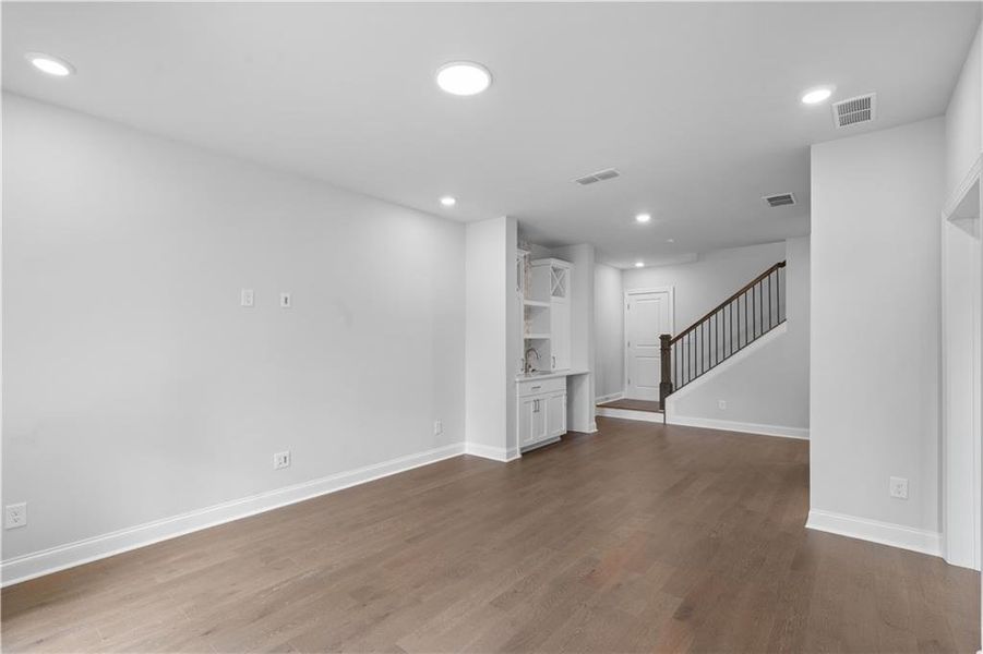 Spacious, unfurnished interior of a new home in Ward's Crossing Townhomes, Johns Creek (Image 31). Spacious, unfurnished interior of a new home in Ward's Crossing Townhomes, Johns Creek (Image 31).