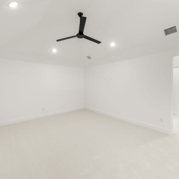 Spacious, unfurnished interior of a new home in Mustang Lakes, Celina (Image 82). Spacious, unfurnished interior of a new home in Mustang Lakes, Celina (Image 82).
