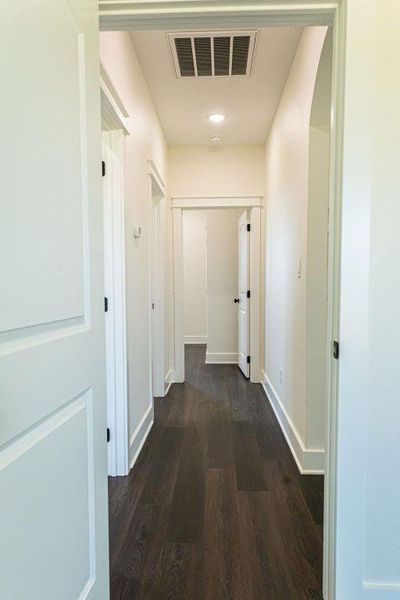 Spacious, unfurnished interior of a new home in , Henderson (Image 27).