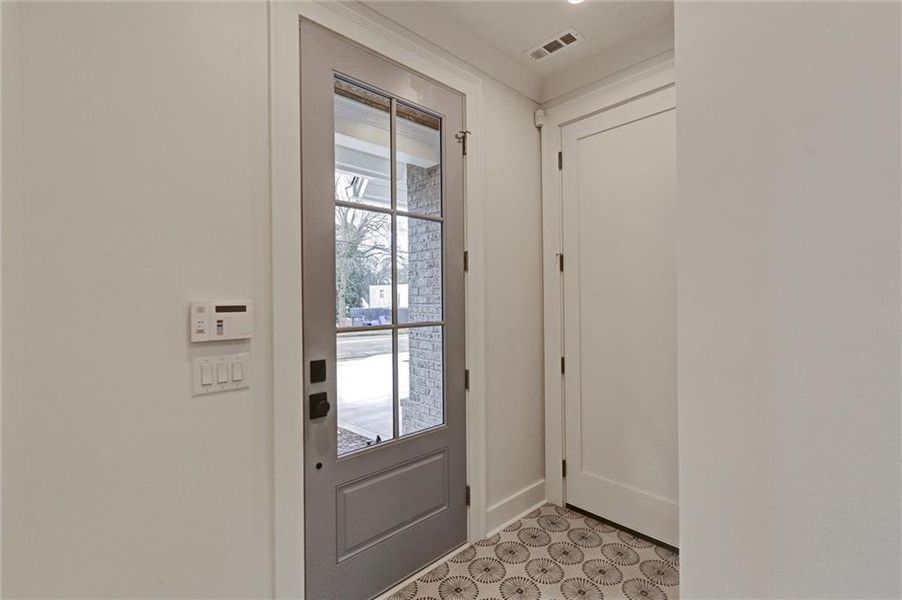 Spacious, unfurnished interior of a new home in , Gainesville (Image 40).