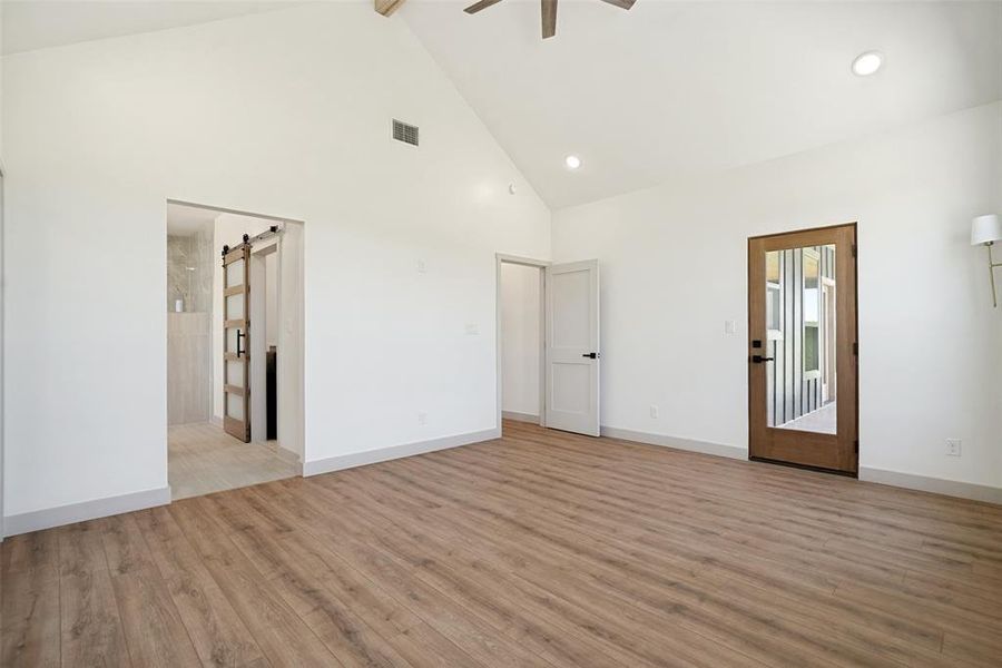 Spacious, unfurnished interior of a new home in , Millsap (Image 17).