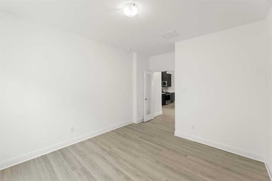 09. 3112 Goldfinch - Study (2)