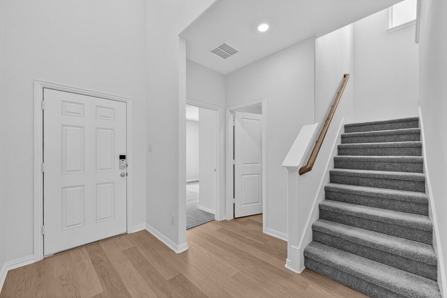 Spacious, unfurnished interior of a new home in River Ridge, Crandall (Image 28).