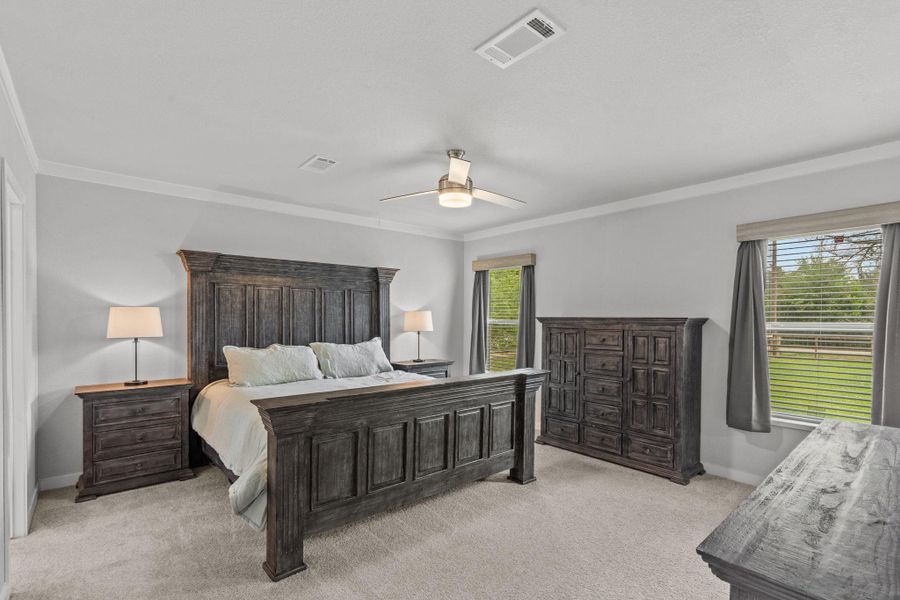 Furnished interior view inside a new home in , Santa Fe (Image 27).