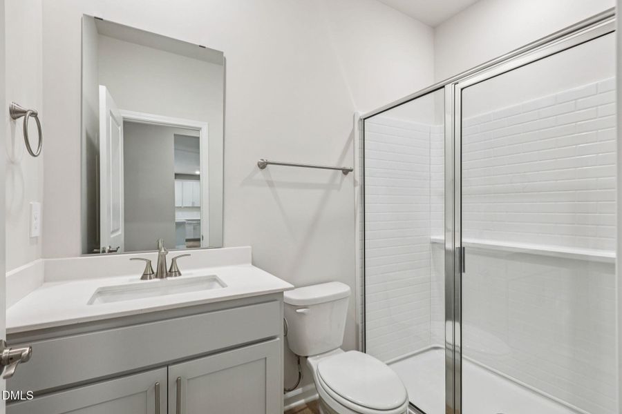 16-web-or-mls-Raleigh - Oak Manor - 145