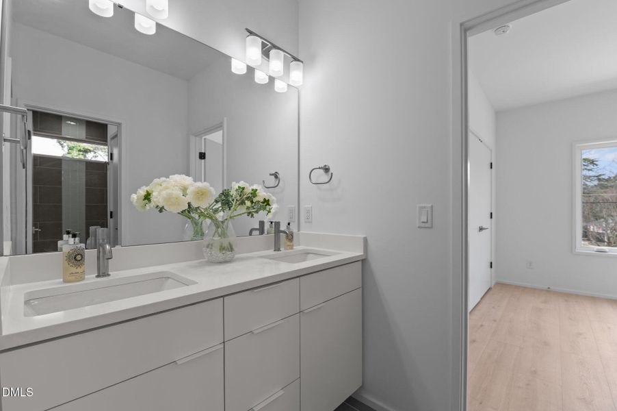 49-web-or-mls-DSC_2962 49-web-or-mls-DSC_2962