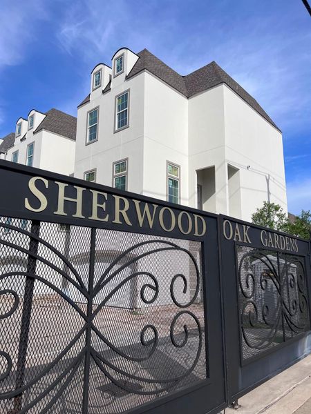 Come see this stunning Riverway Home in the beautiful gated Sherwood Oaks Garden community. Come see this stunning Riverway Home in the beautiful gated Sherwood Oaks Garden community.