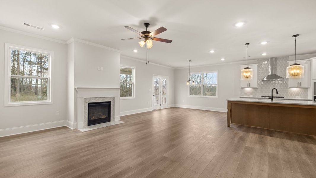 Spacious, unfurnished interior of a new home in Thalley Creek Estates, Cumming (Image 20).