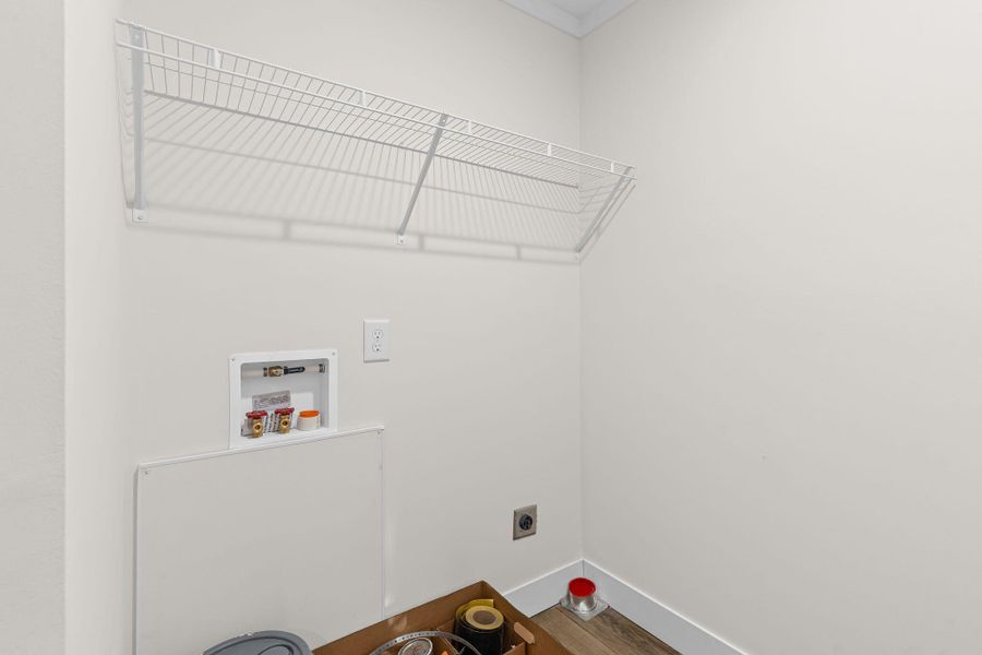 Spacious, unfurnished interior of a new home in , Ravenel (Image 27).
