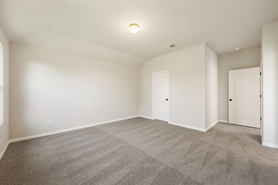 Spacious, unfurnished interior of a new home in Berry Creek Highlands, Georgetown (Image 31). Spacious, unfurnished interior of a new home in Berry Creek Highlands, Georgetown (Image 31).