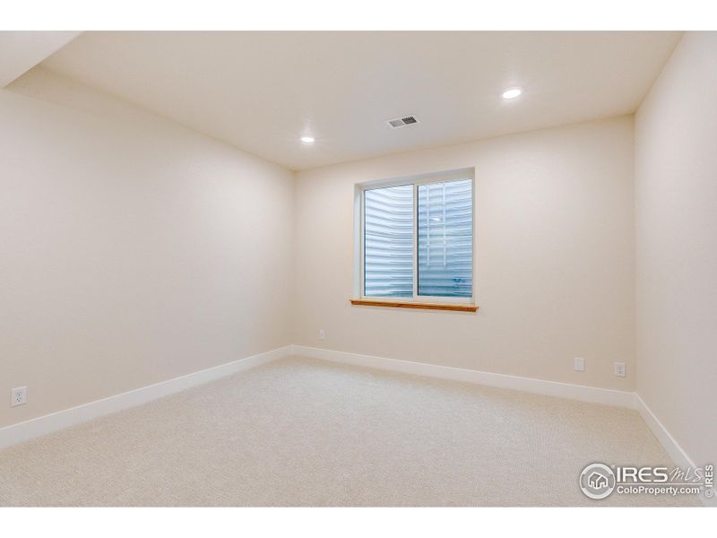 Spacious, unfurnished interior of a new home in , Berthoud (Image 22).