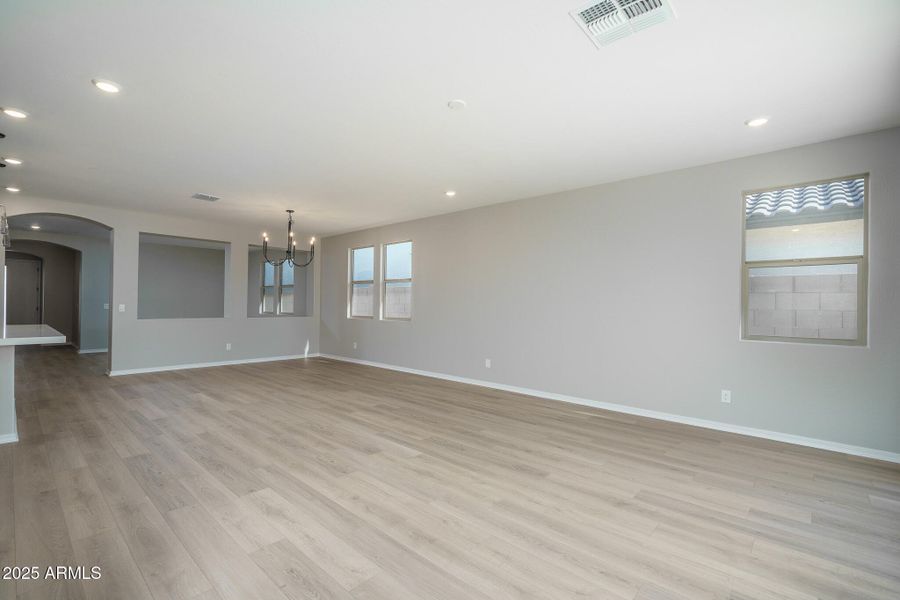 8) GREAT ROOM TO DINING 8) GREAT ROOM TO DINING