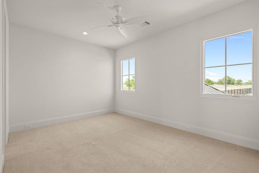 Spacious, unfurnished interior of a new home in , Fort Worth (Image 23).