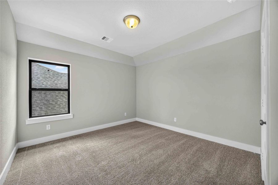 Spacious, unfurnished interior of a new home in Jordan Ranch, Katy (Image 18). Spacious, unfurnished interior of a new home in Jordan Ranch, Katy (Image 18).
